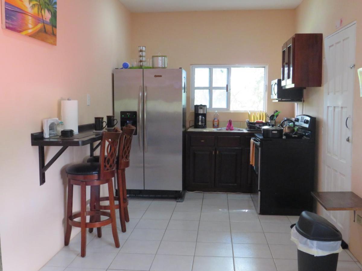 Lake View Condo Belize City Extérieur photo